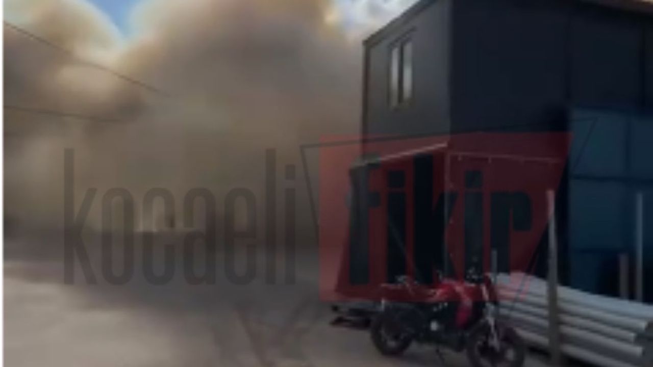 İzmit'te iş yeri yangını!