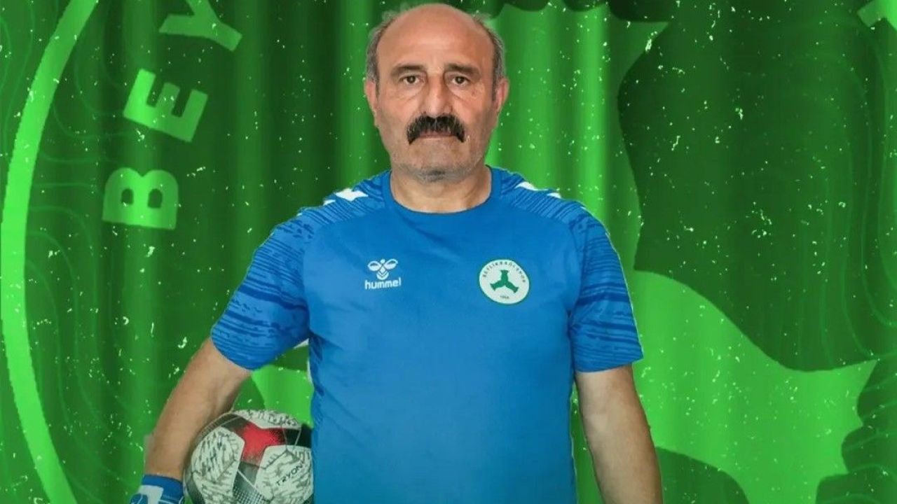 62 yaşındaki antrenör, oyuncu sanılınca sosyal medyada rekor kırdı! 