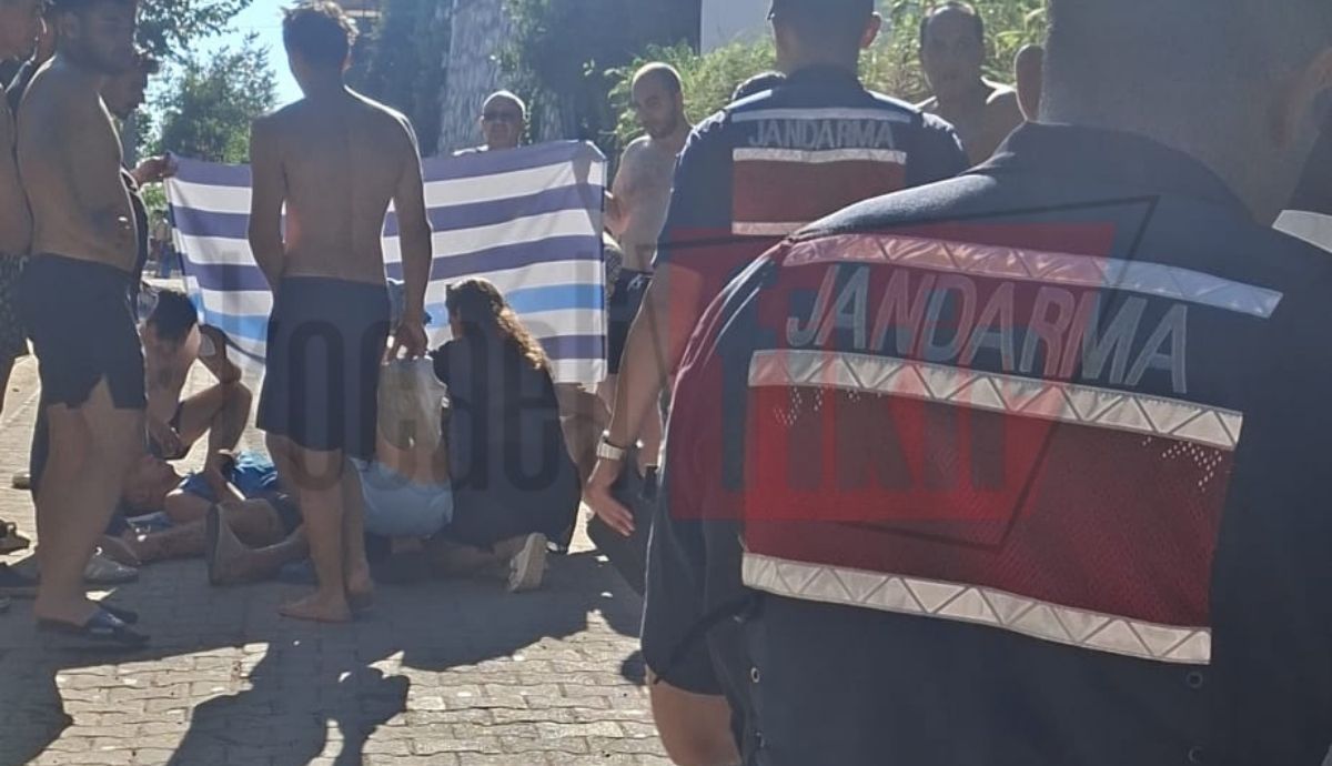 Kerpe’de motosikletler çarpıştı, 4 kişi yola savruldu!