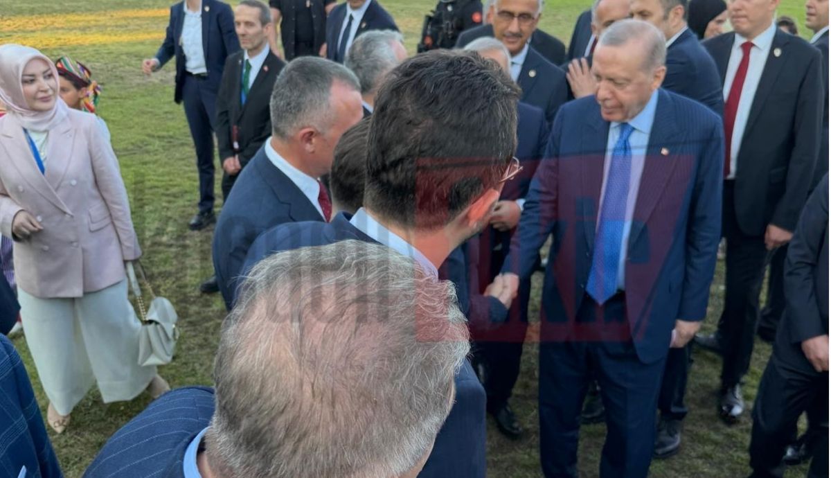 Erdoğan’ı Sapanca’da Tahir Büyükakın karşıladı