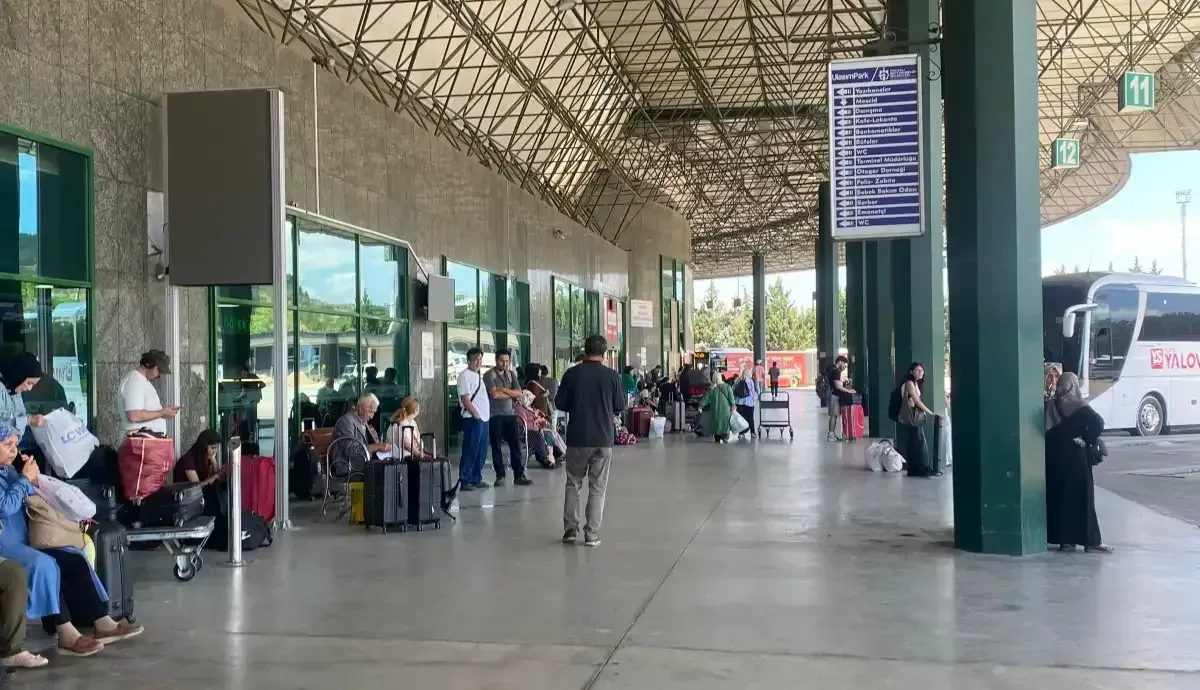 İzmit Otogarda öğrenciler dert yandı 