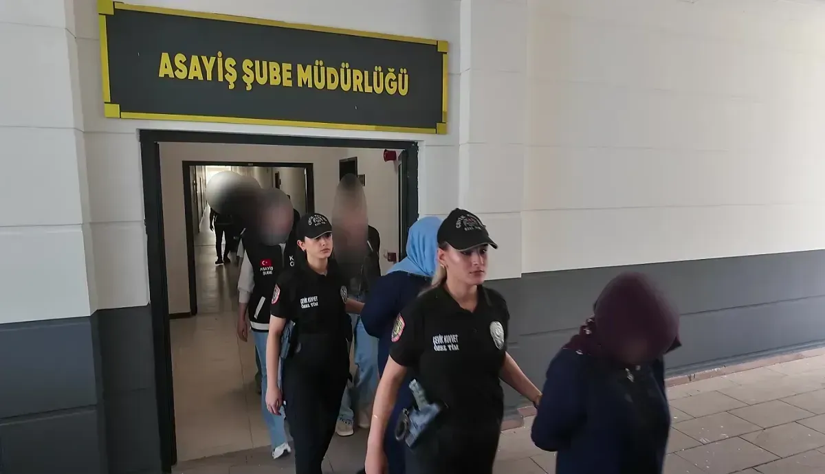 Kocaeli'de insan ticareti yapan çeteye darbe! 14 kişi tutuklandı