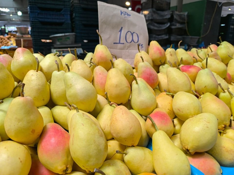 Doğu Kışla Pazarı’nda fiyatlar cep yakıyor