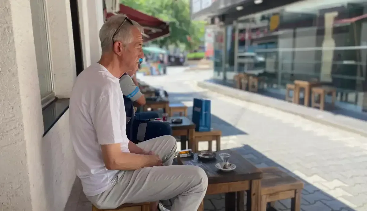 Yeni çay zammı İzmit’i ikiye böldü: Çay ne kadar olmalı vatandaşlar yanıtladı