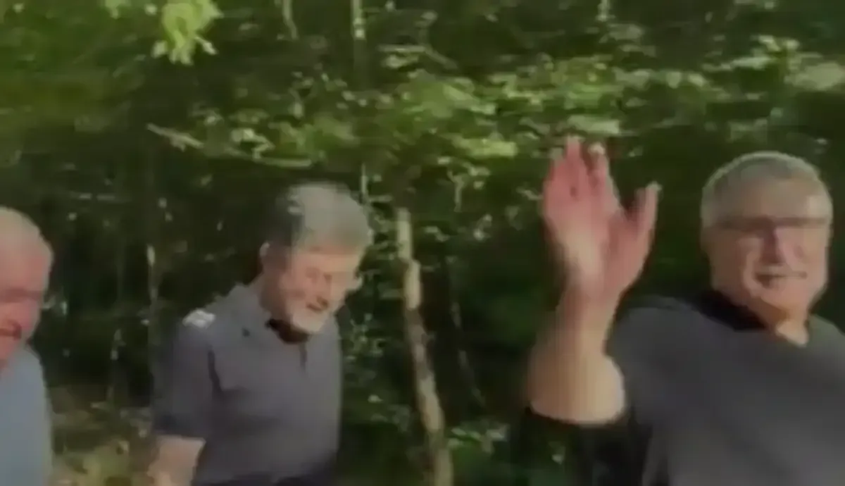 Bakanlar Ormanya’ya çıkarma yaptı