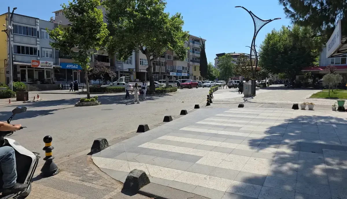 O il yine depremle sarsıldı
