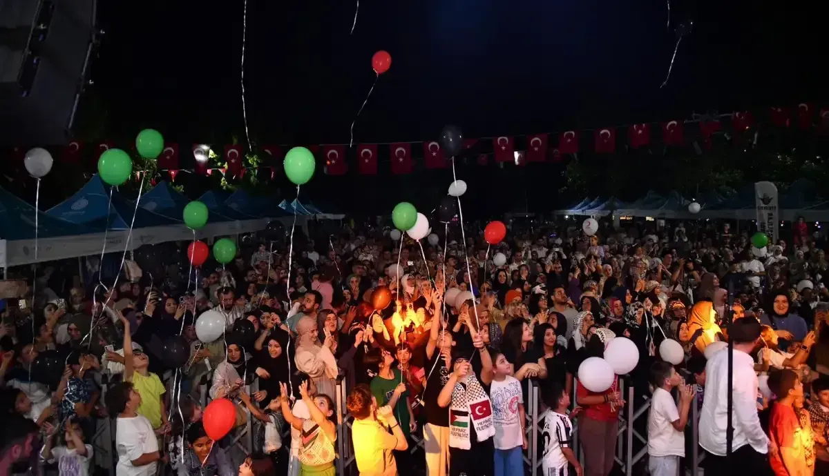 Başiskele'de Gazze'nin acısı paylaşılmaya devam ediyor
