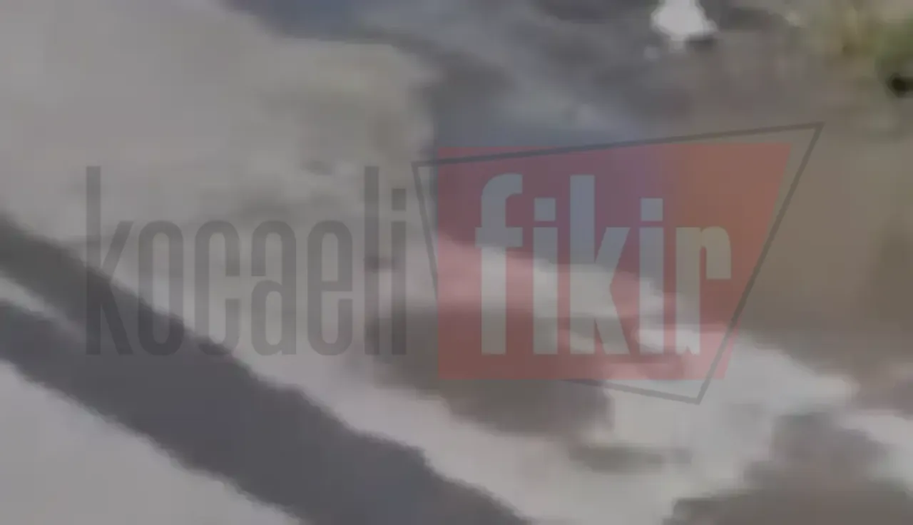Halıdere Mahallesi'nde kanalizasyon arızası: Bölge sakinleri çözüm bekliyor