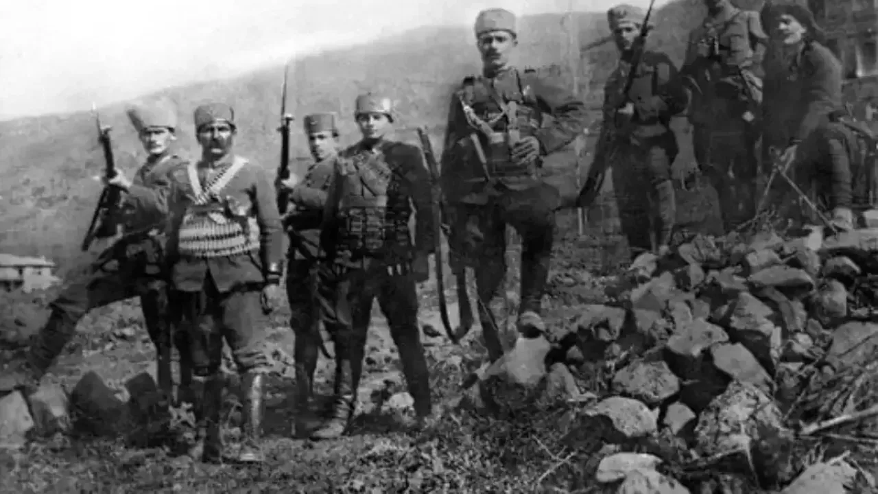 Kurtuluşun simgesi İzmit'te 105 yıl sonra aynı heyecan ve aynı gururla