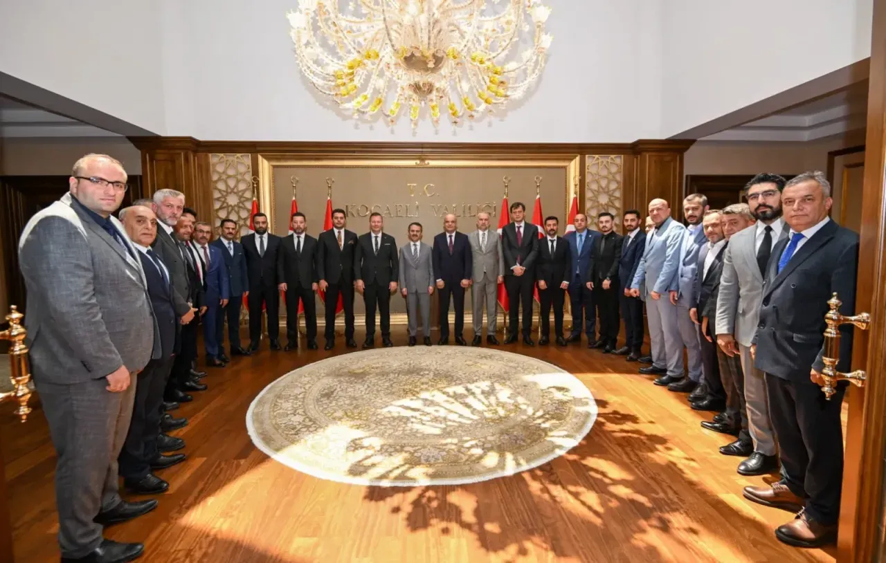 MHP Kocaeli yeni yönetiminden Vali Aktaş’a ziyaret