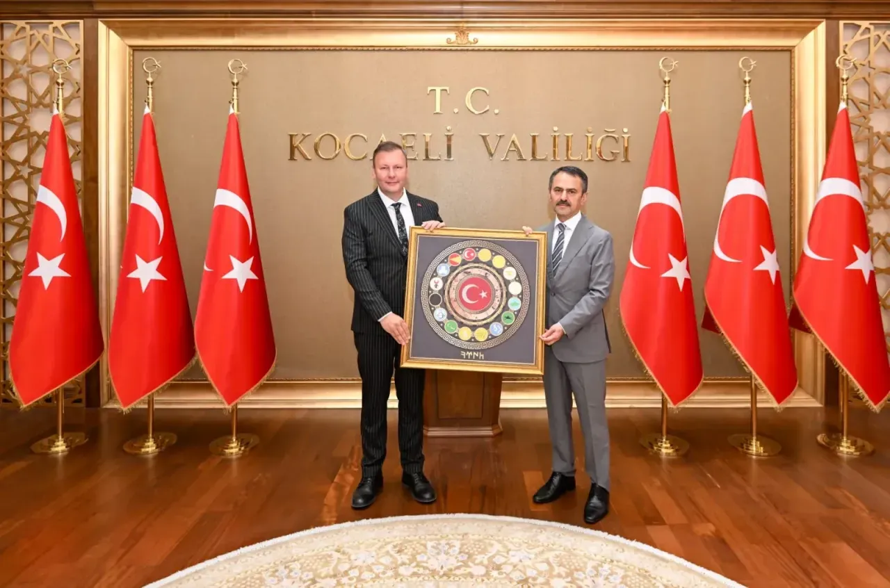 MHP Kocaeli yeni yönetiminden Vali Aktaş’a ziyaret