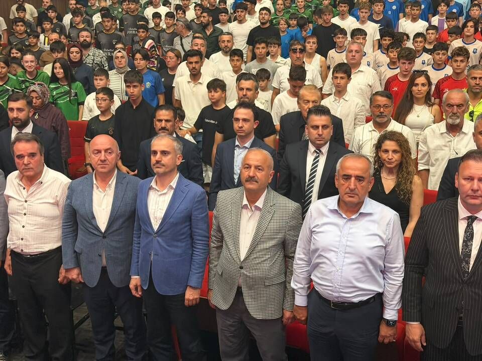Kocaeli amatör sporunda şampiyonlar kupalarını aldı 