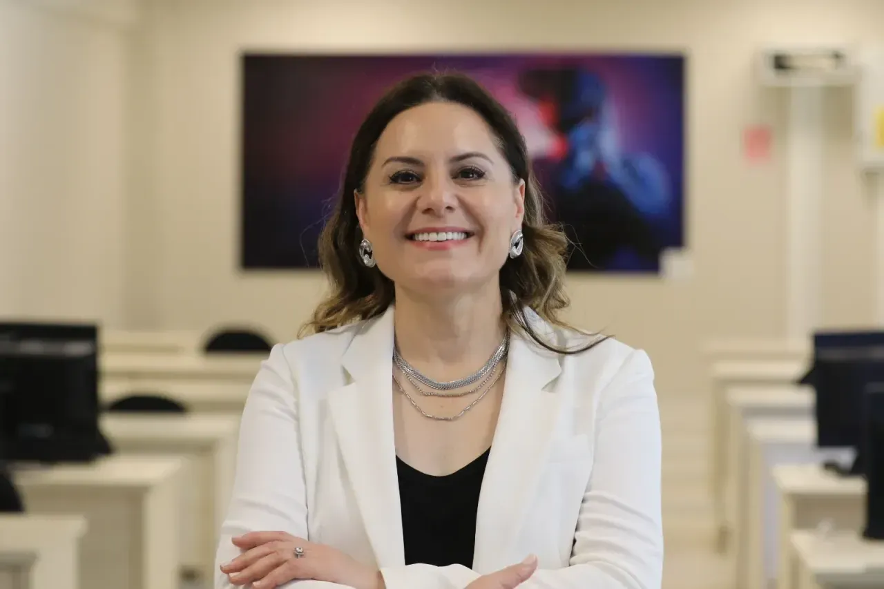 Öğrenciler sanal hastalar üzerinde uygulamalı eğitim alacak