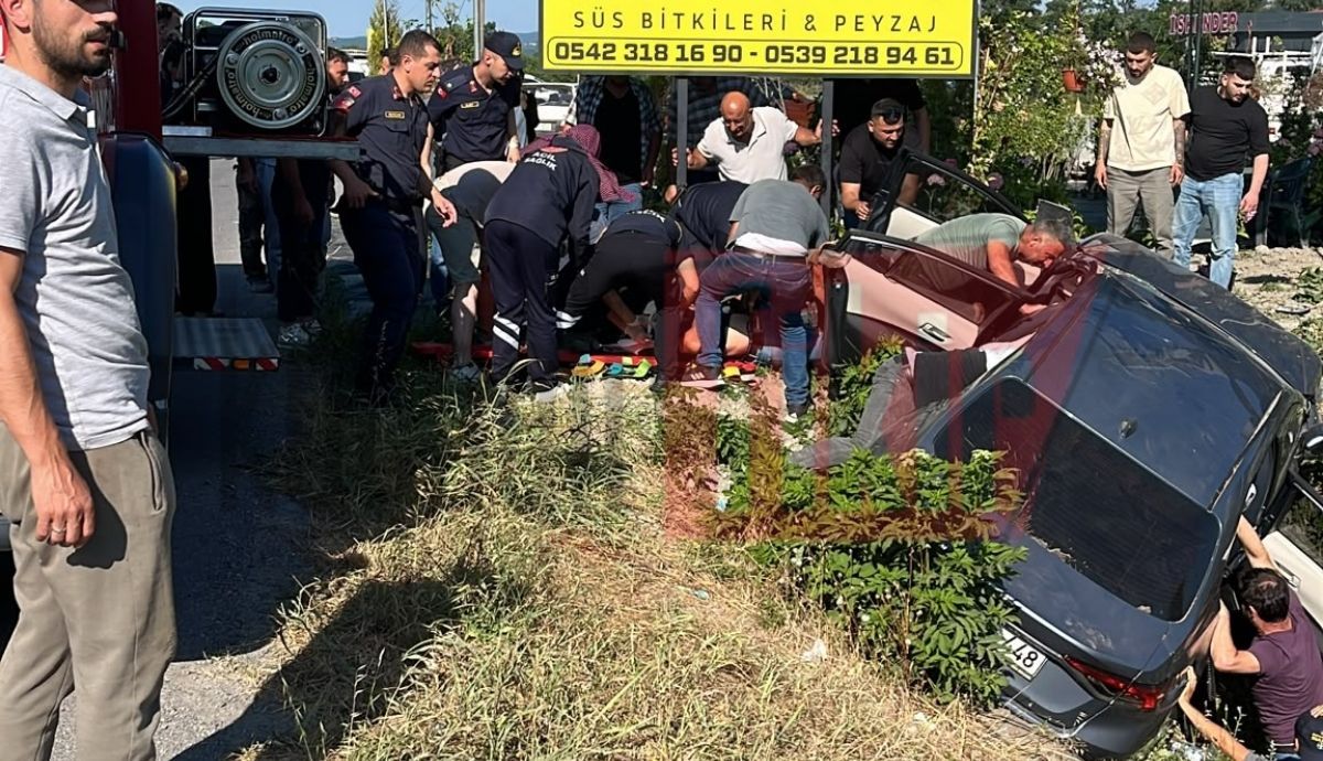Kocaeli’den yola çıkan aileden acı haber: Feci kaza anne kızı hayattan kopardı 