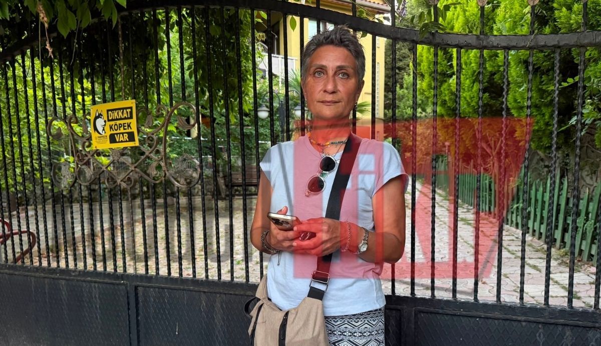 Deniz Akkaya bu kez ev sahiplerini dışarıda bıraktı!