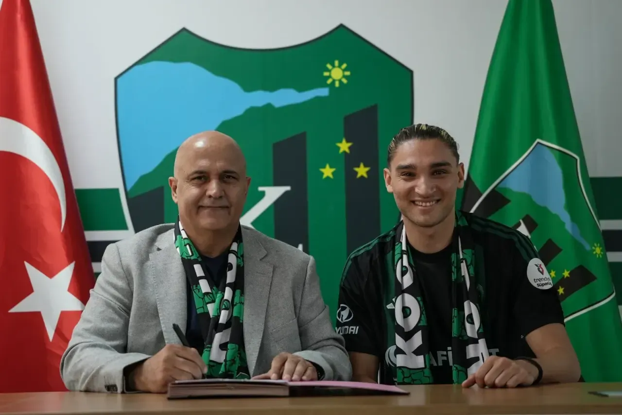 Yine yine yeniden: Emir Ortakaya Kocaelispor ile anlaştı