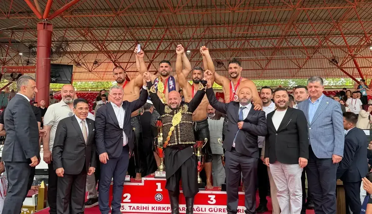 Kağıtspor'dan madalya yağmuru