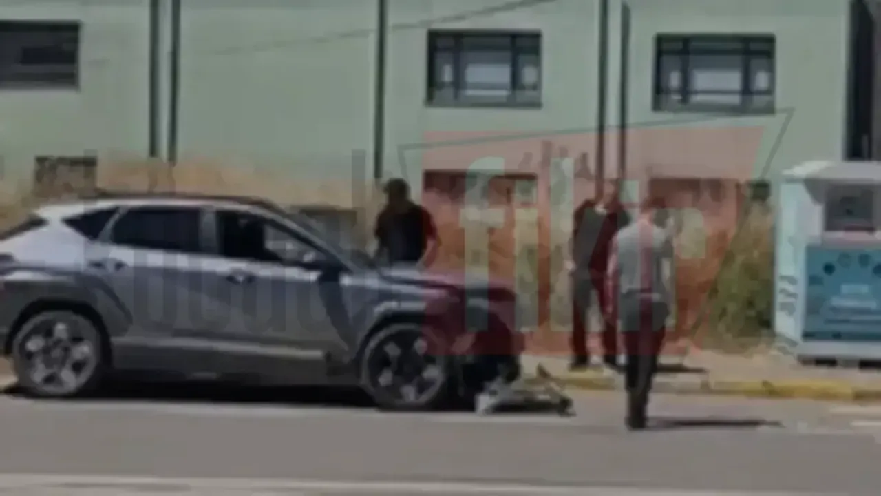 Başiskele'de korkutan kaza: 2 otomobil birbirine girdi
