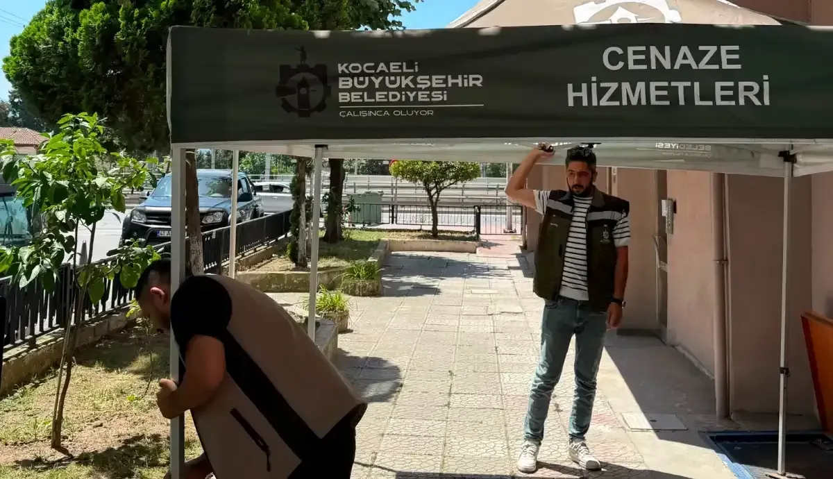 Taziye Ekibi vatandaşlara omuz oluyor