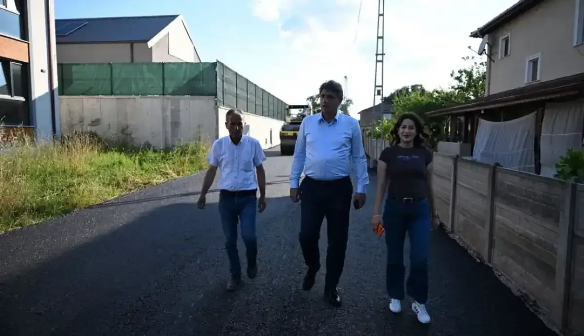 Kartepe'de üstyapı mesaisi sürüyor
