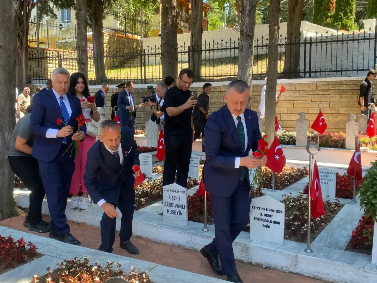 15 Temmuz Şehitleri Bağçeşme Şehitliği'nde dualarla anıldı
