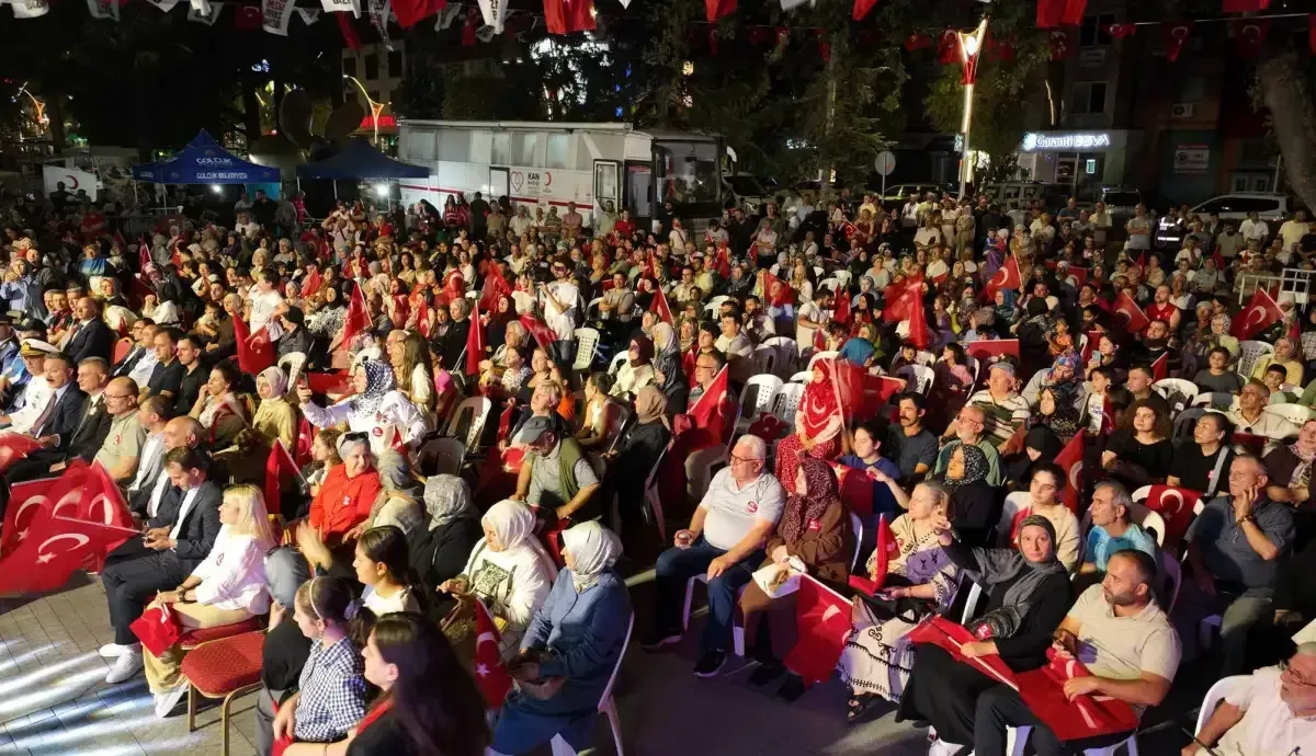 Gölcük'te 15 Temmuz ruhu yeniden yaşatıldı