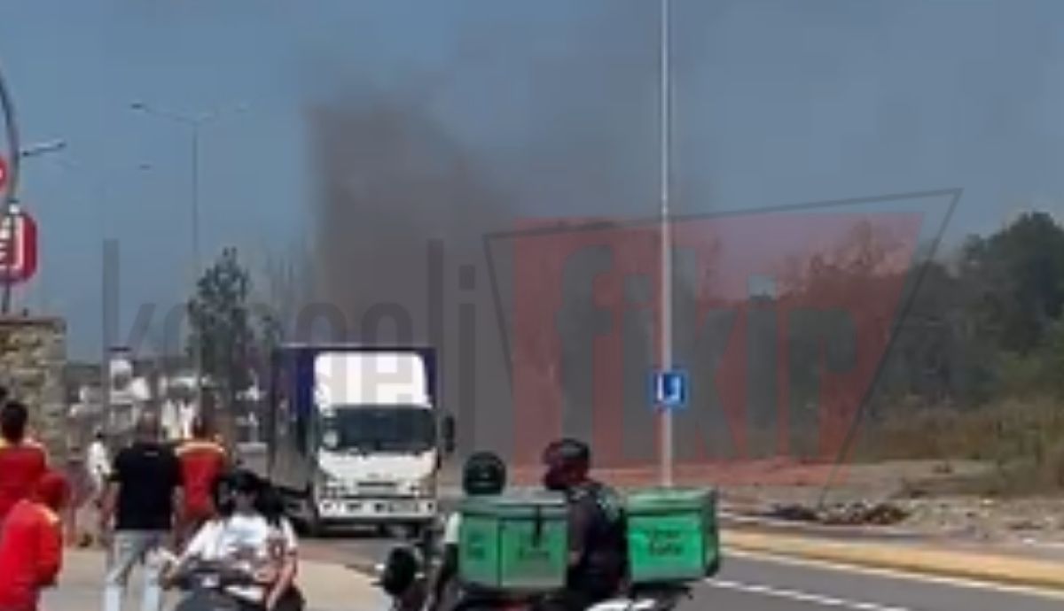 Kartepe'de elektrik trafosu alevlere teslim oldu