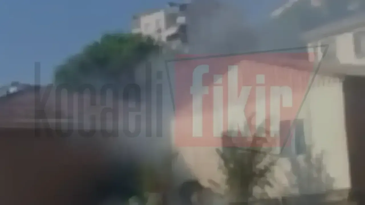 Körfez'de korkutan yangın: Üniversite kampüsünün bahçesi alev alev yandı