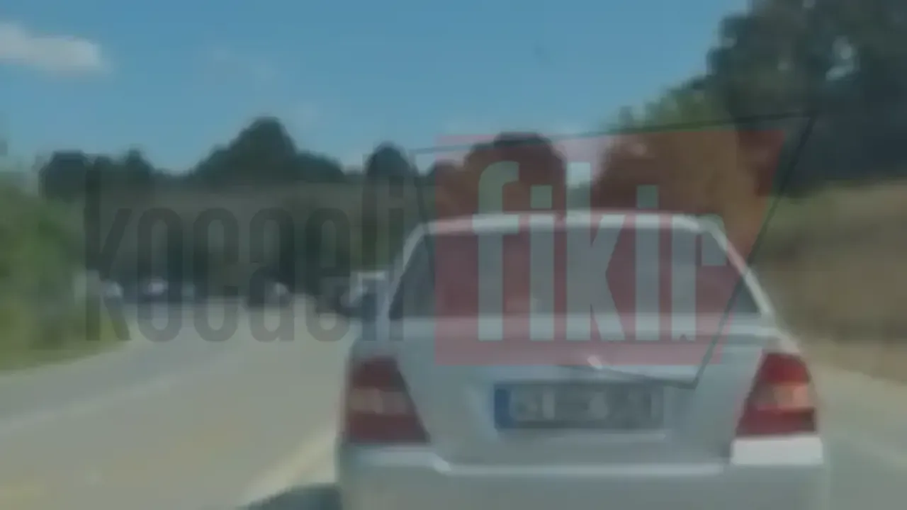 Kandıra'ya gidecekler dikkat: Kandıra yolunda metrelerce araç kuyruğu oluştu