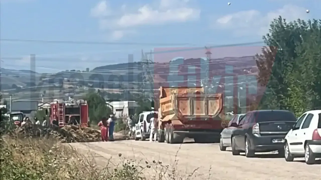 Kartepe Uzunbey'de ahır alevler içinde kaldı