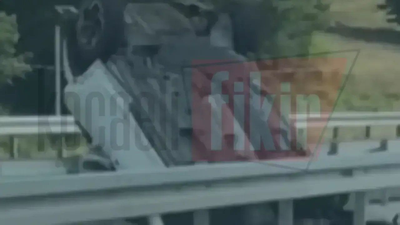 Kandıra istikametinde feci kaza: Bariyerlere çarpan otomobil takla attı