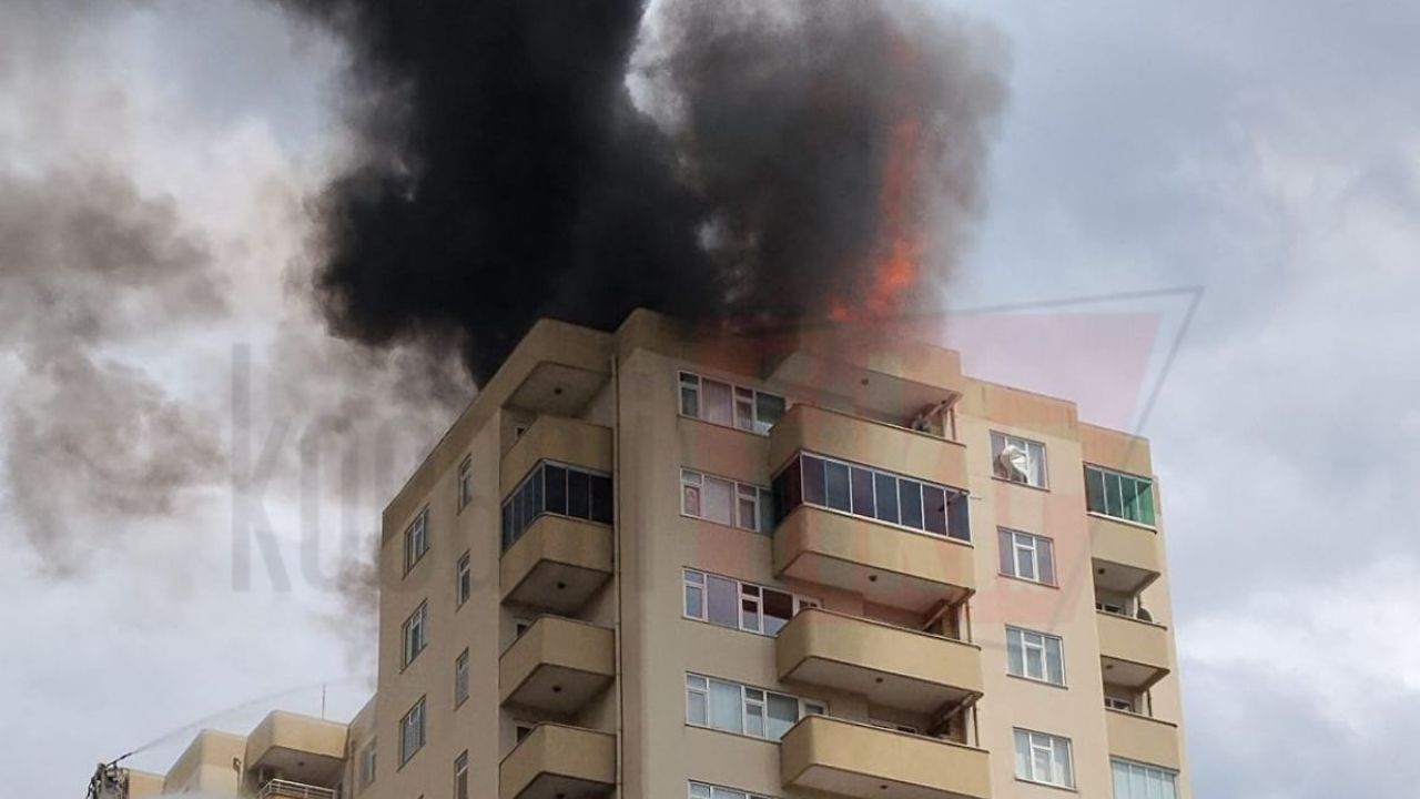 Gebze'de siteyi alevler sardı! Ekipler seferber oldu