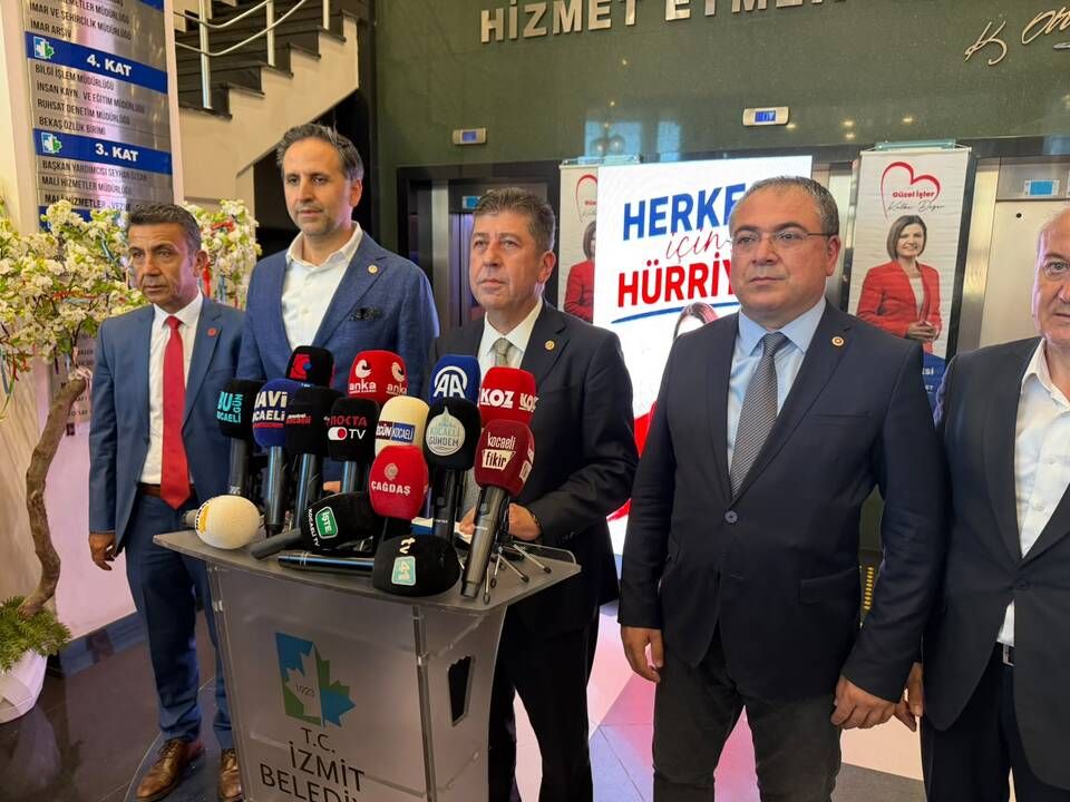 Tüzün noktayı koydu: İzmit’in adayı son toplantıda belirlenecek