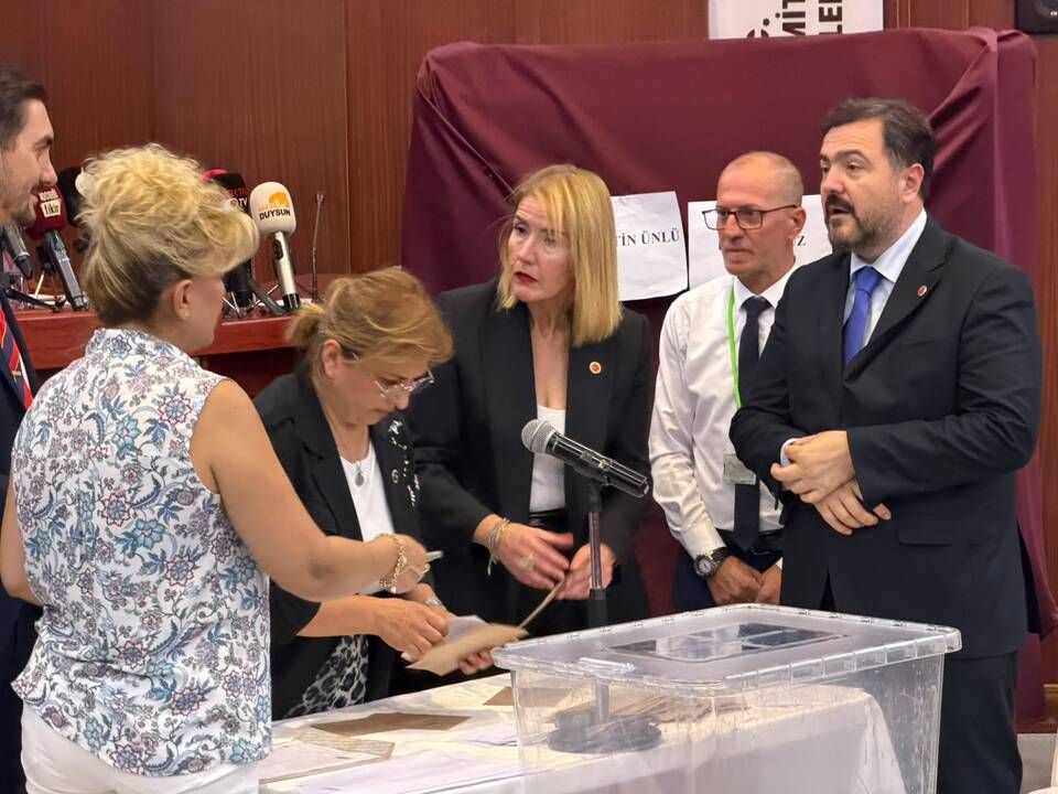 İzmit’te İlk Turun Galibi Lütfü Obuz! Seçim İkinci Tura Kaldı