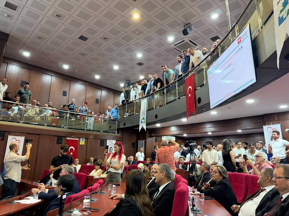 İzmit Belediyesi'nde başkanvekili Lütfü Obuz oldu