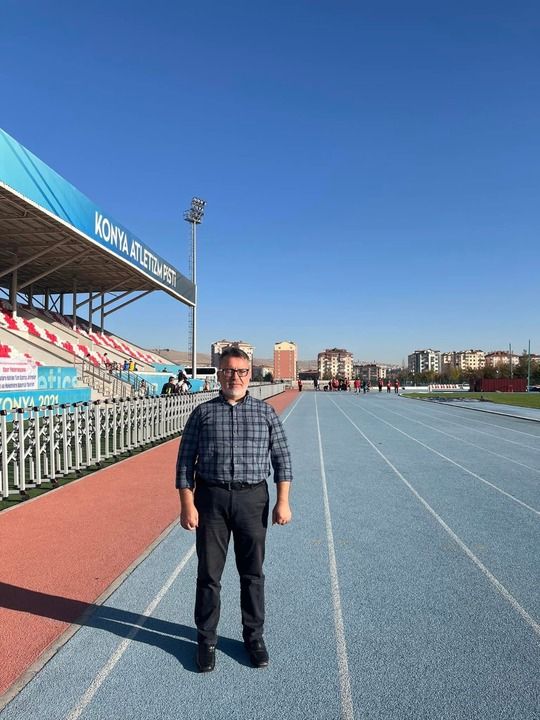 26 yaşında görme yetisini kaybetti, şimdi yüzlerce kişiye umut oluyor