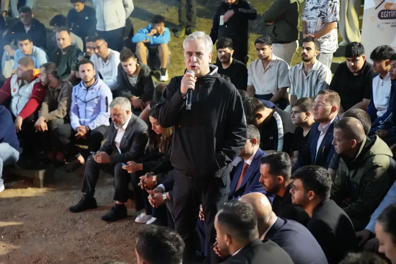 AK Parti’nin İnsan Hakları Kampı Kocaeli’de başladı