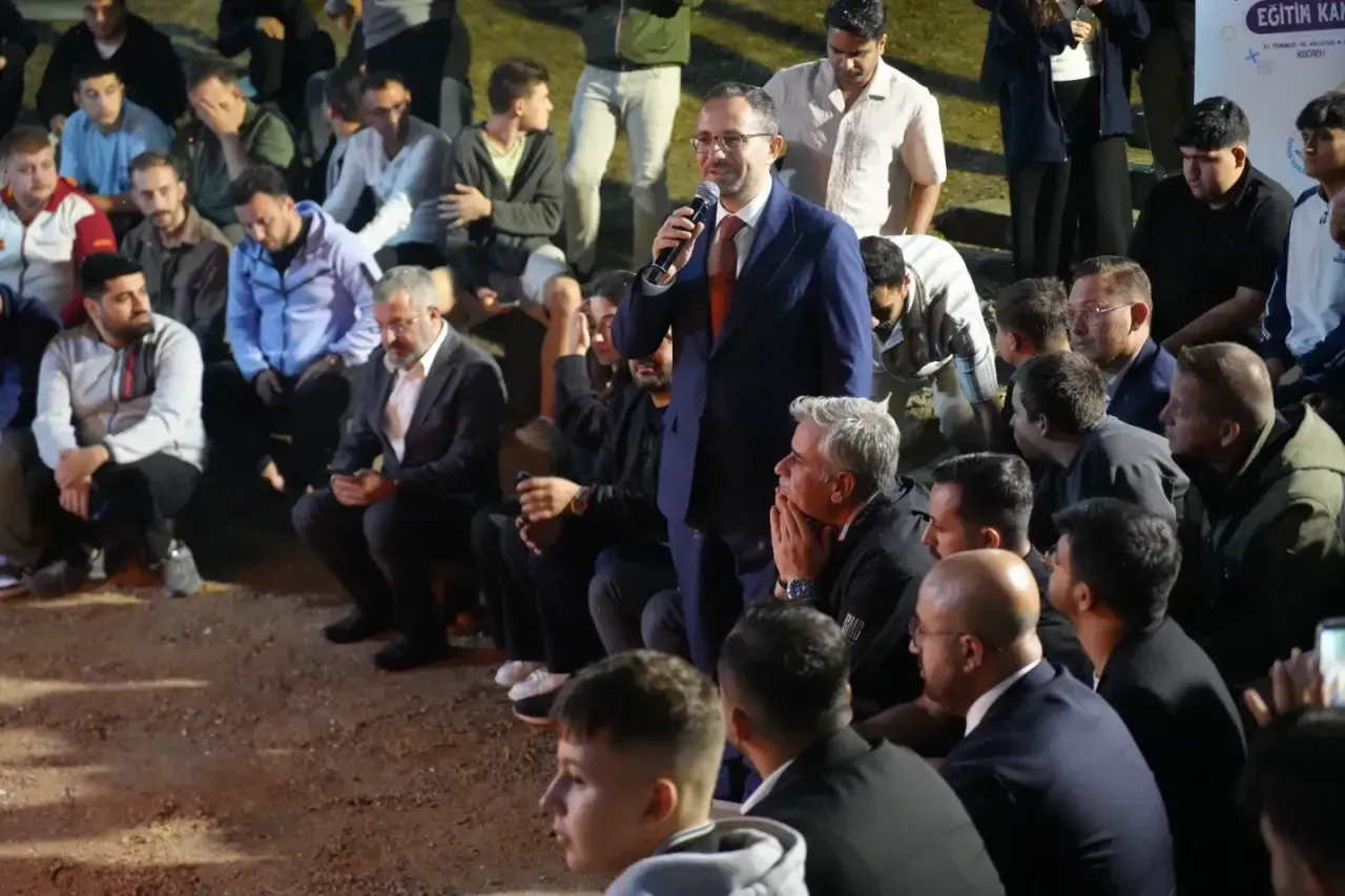 AK Parti’nin İnsan Hakları Kampı Kocaeli’de başladı