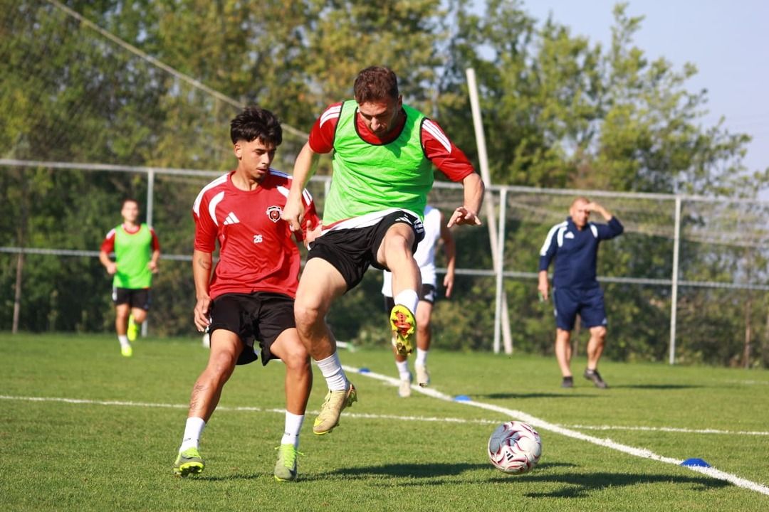 Gölcükspor Bolu Kampına Yoğun Çalışma İle Başladı