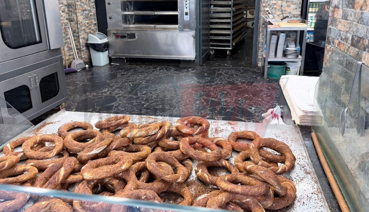 Simit tezgahlarında kriz! 20 liralık simit 25 liraya satılıyor