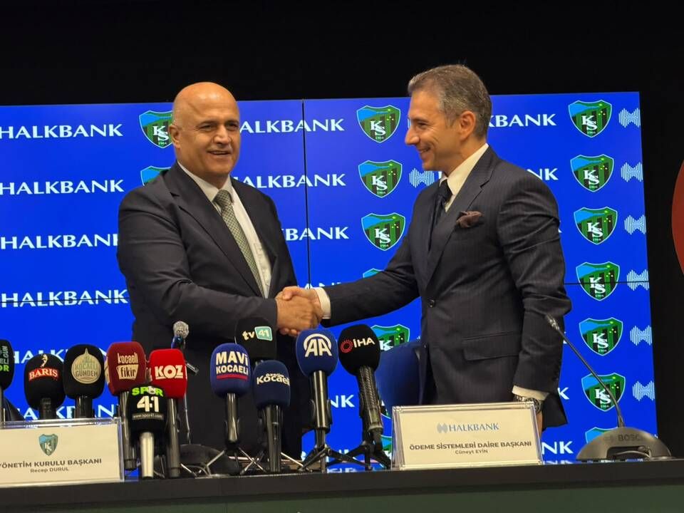 Kocaelispor ve Halkbank el sıkıştı! Taraftara özel kart geliyor