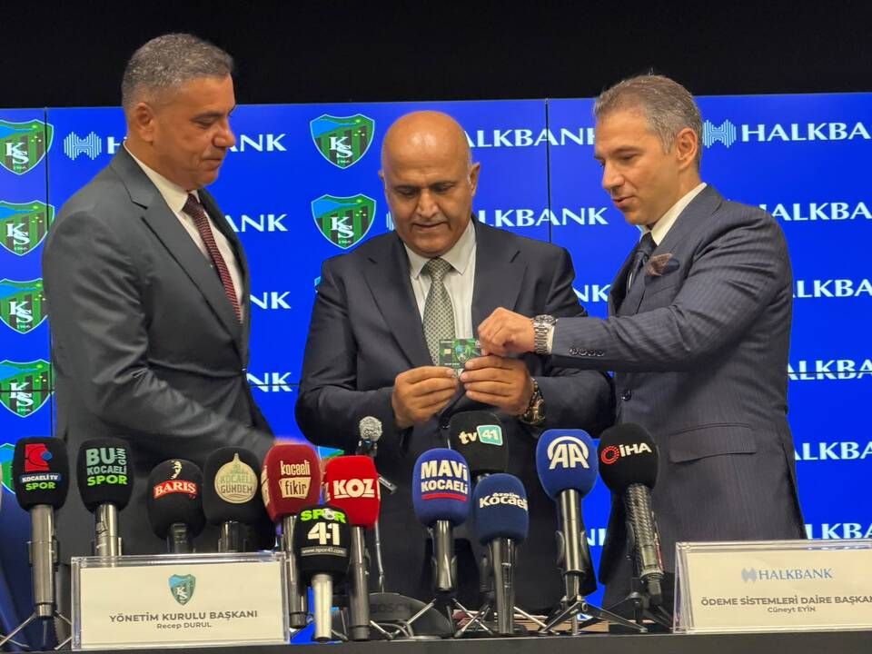 Kocaelispor ve Halkbank el sıkıştı! Taraftara özel kart geliyor