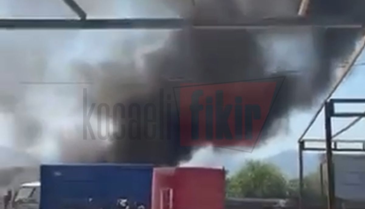 İzmit’te sanayi sitesinde yangın paniği! Çok sayıda ekip sevk edildi