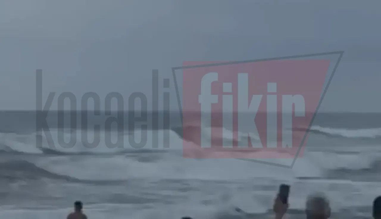 Kandıra'da dev dalgalar arasında can pazarı: 5 kişiden 1'i kayıp