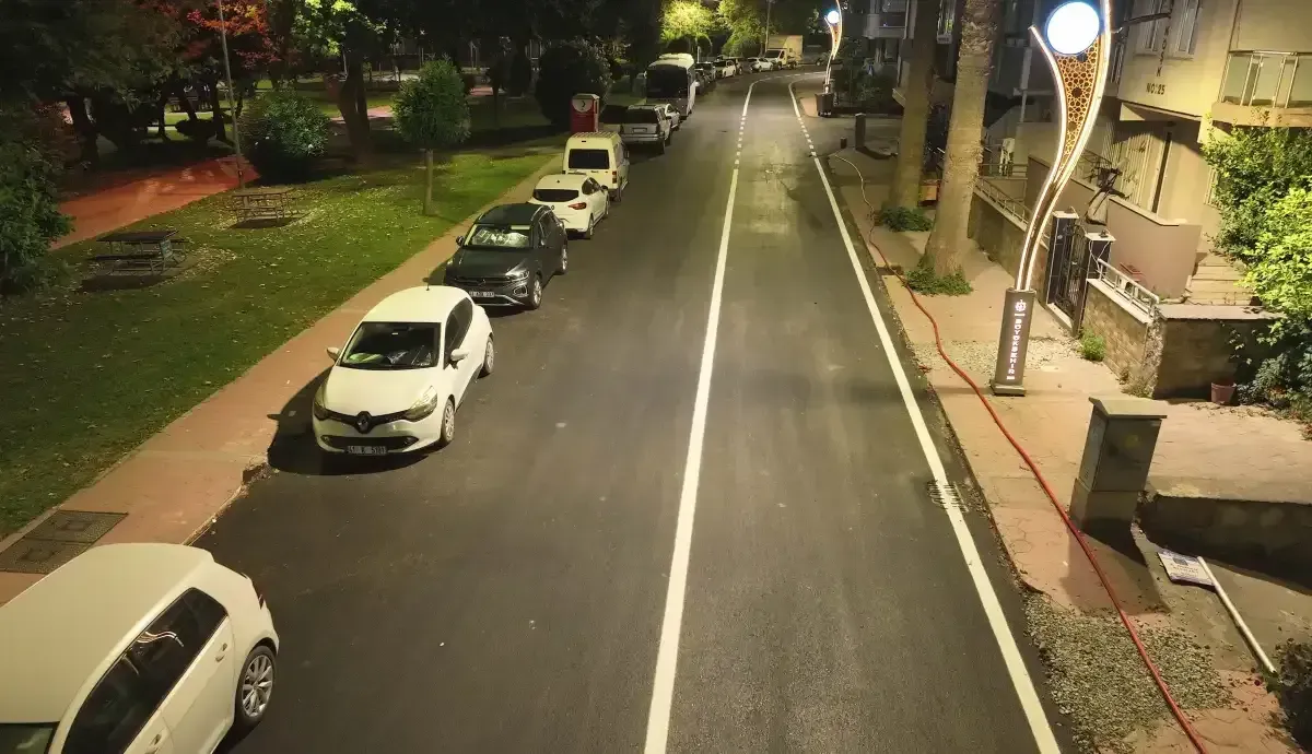 Karamürsel’de Plaj Yolu baştan aşağı yenilendi