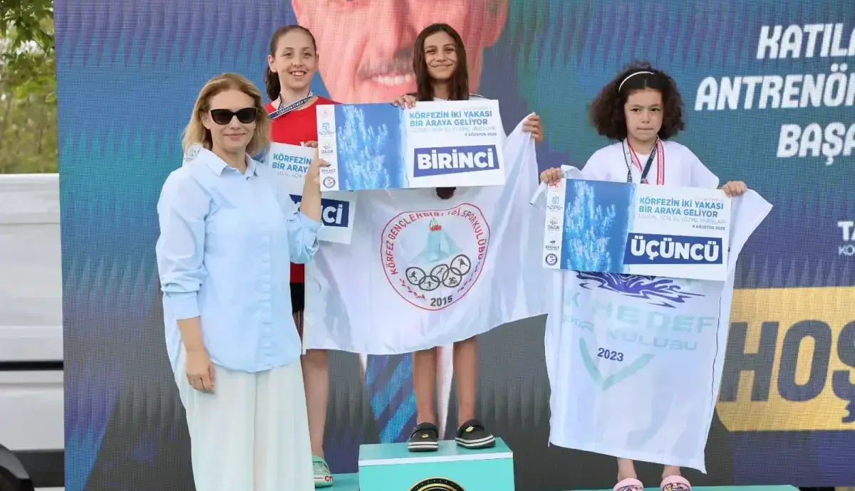 Körfez’de 471 yüzücü kulaç attı