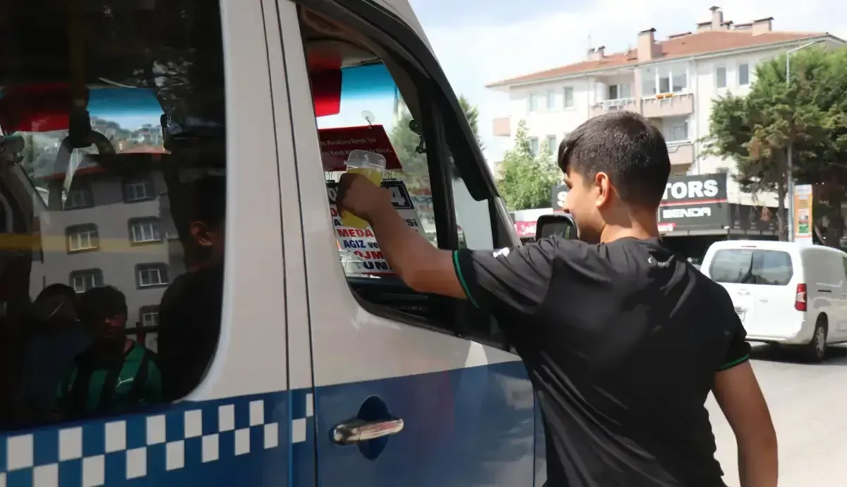 14 yaşında ticarete atıldı! Limonatadan ayda 90 bin TL kazanıyor