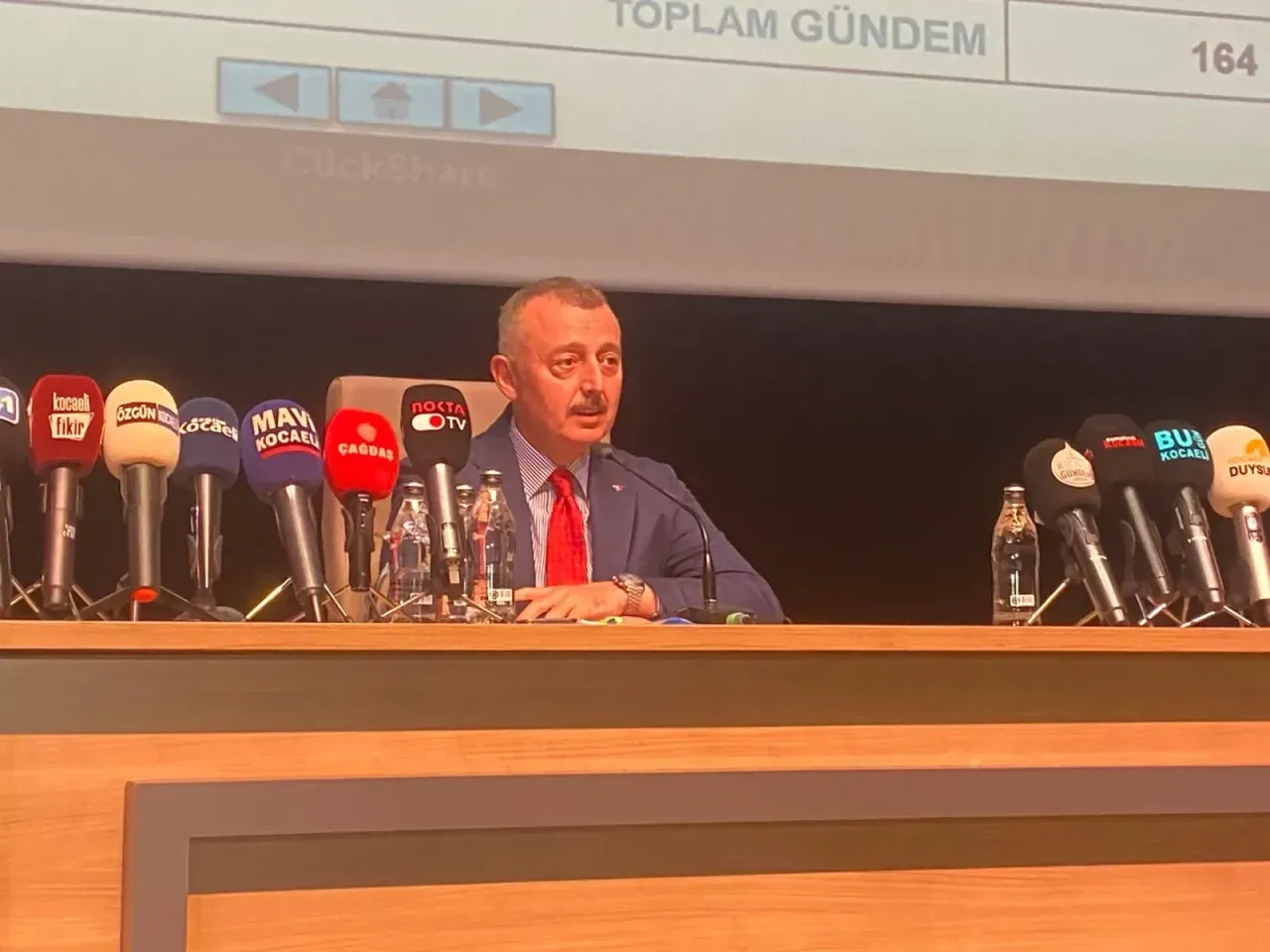 Büyükşehir Meclisi’nde CHP tarihe karıştı