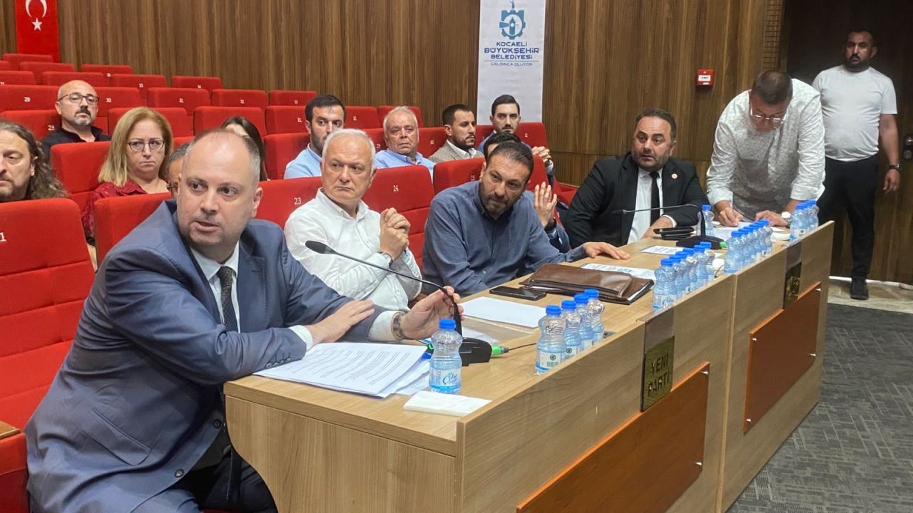 Büyükşehir Meclisi’nde CHP tarihe karıştı