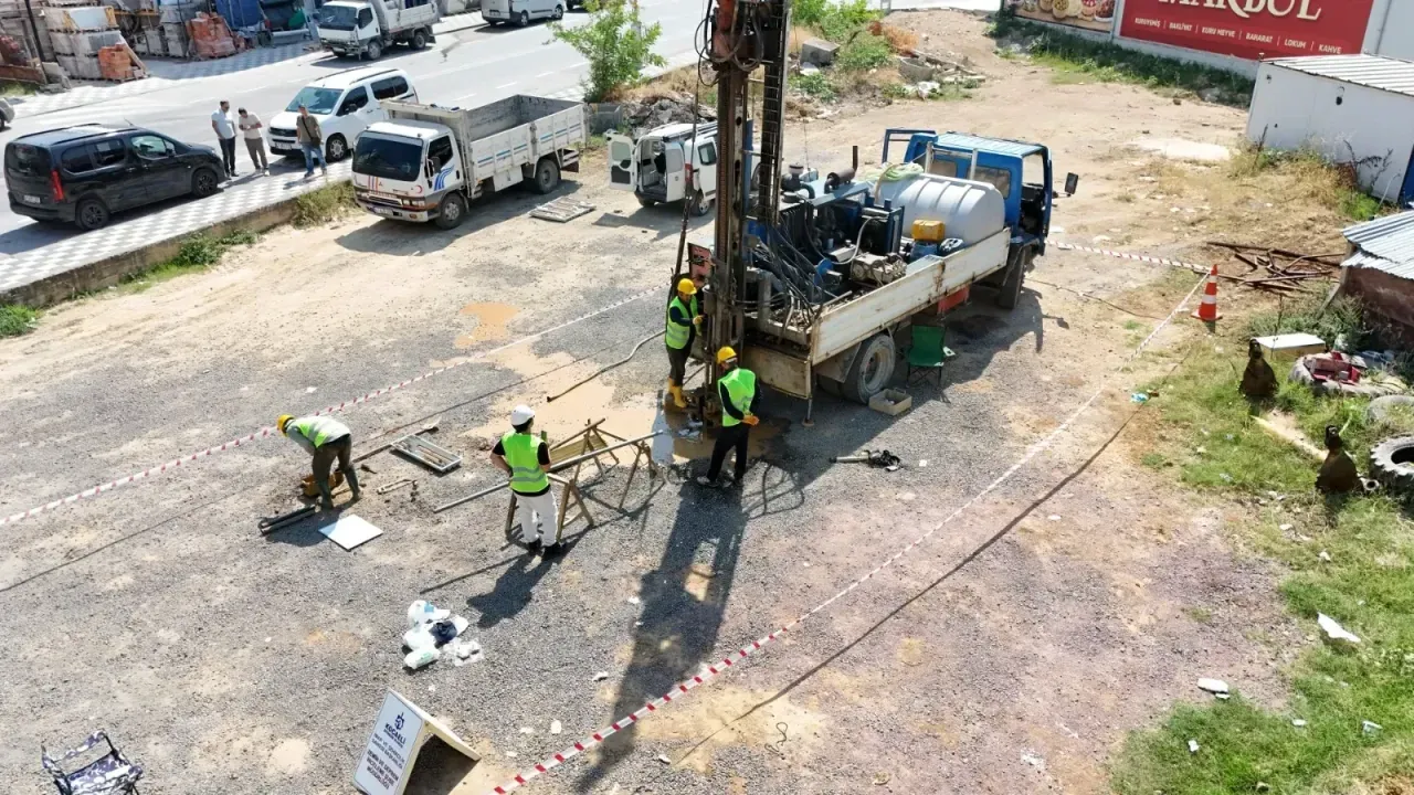 Kocaeli'de 41 istasyonla 7/24 deprem takibi